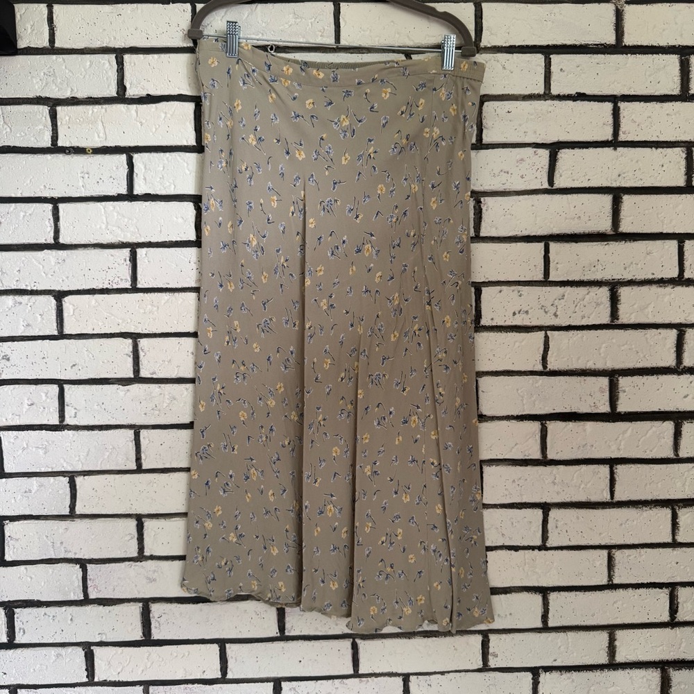 Jones New York Tan Sequin Pleated Midi Skirt